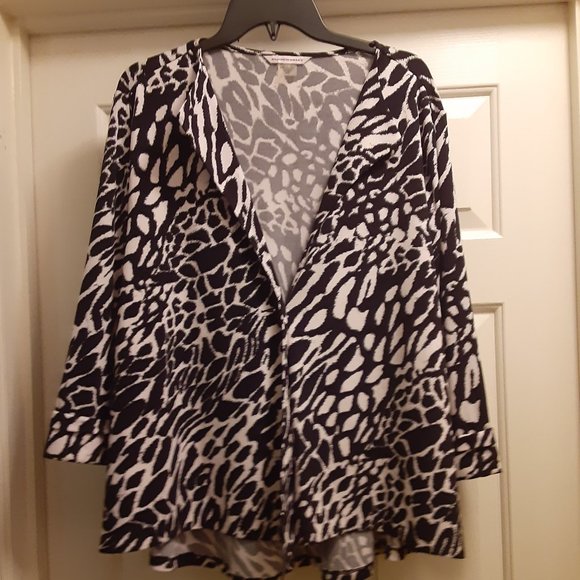 Allison Daley Jackets & Blazers - Allison Daley Asymmetric Jacket